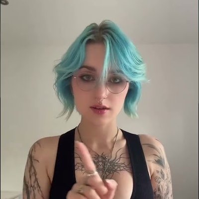 Lyra Crow erotic audio creator